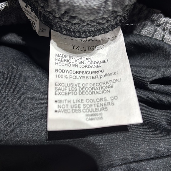 Under Armour Loose Fit,pockets,embroidered Seahawk logo,elastic drawstring waist - Picture 10 of 10